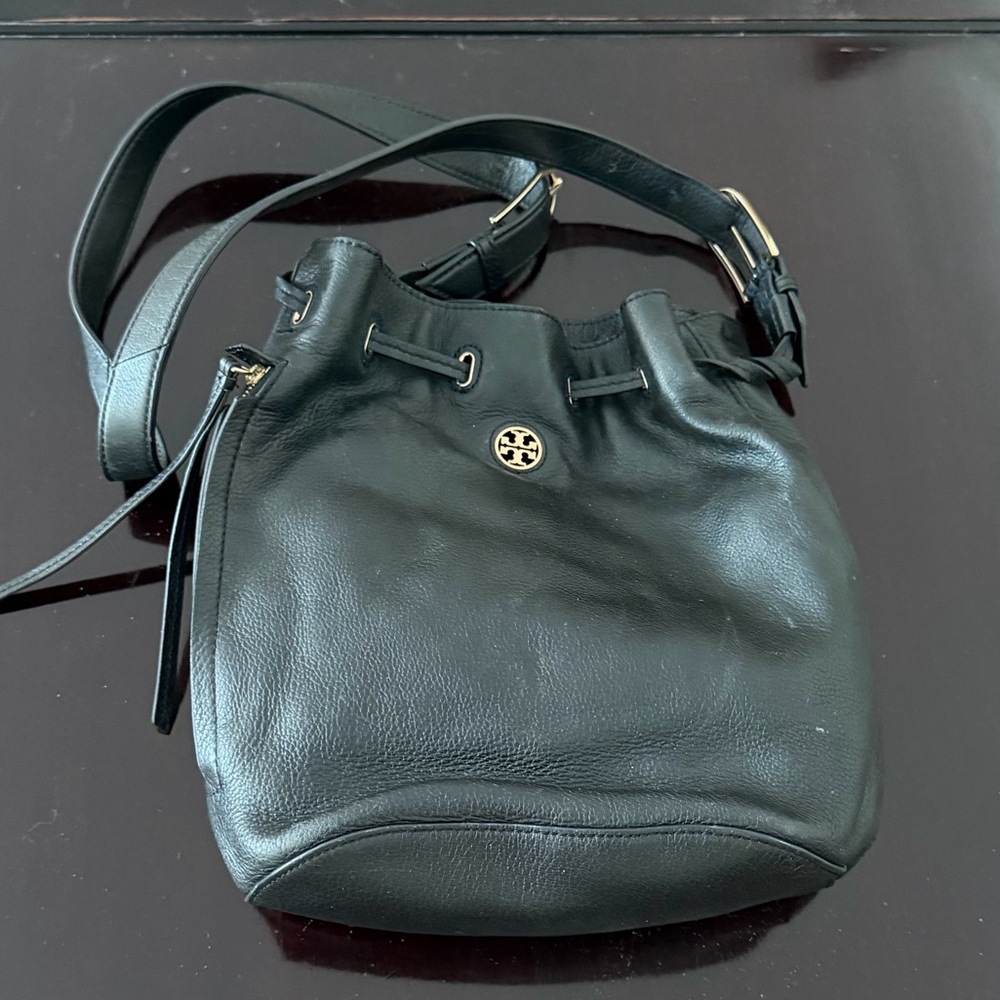 Vintage Tory Burch Black Leather Bucket Bag